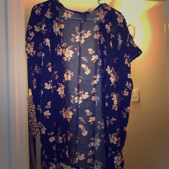 Cardigan - Picture 1 of 2